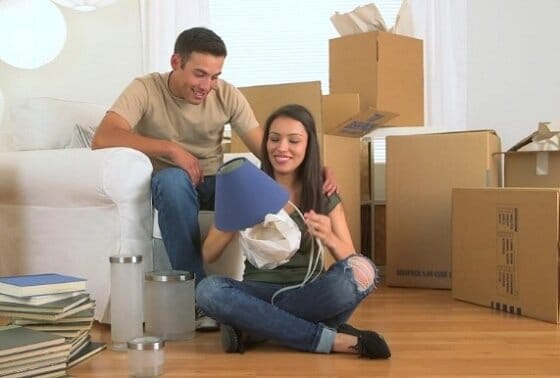Thanh lí các đồ dùng không cần thiết giúp tiết kiệm tối đa chi phí chuyển nhà
