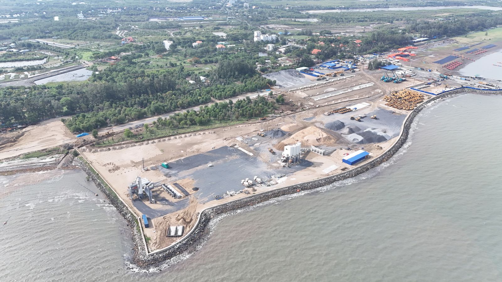 Siêu Cảng Liên Chiểu – Cú Hích Logistics Cho Miền Trung Việt Nam